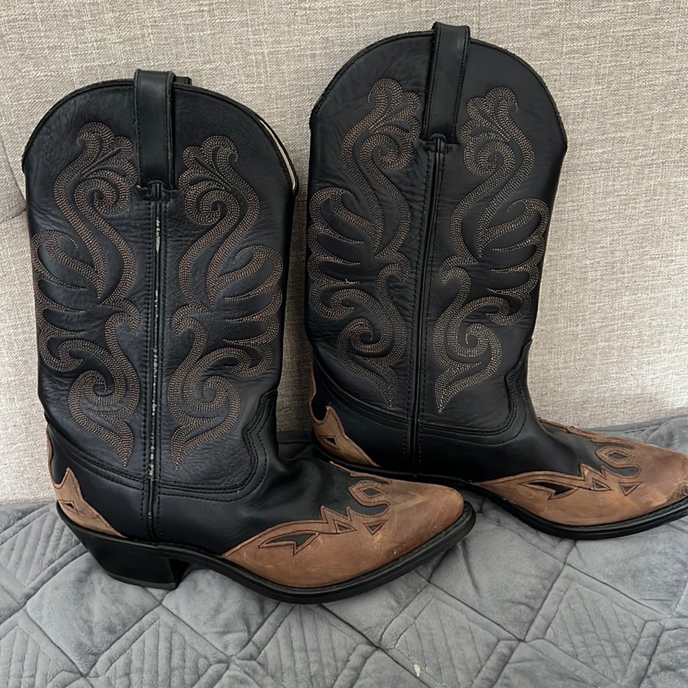 Durango cowboy boots size 7